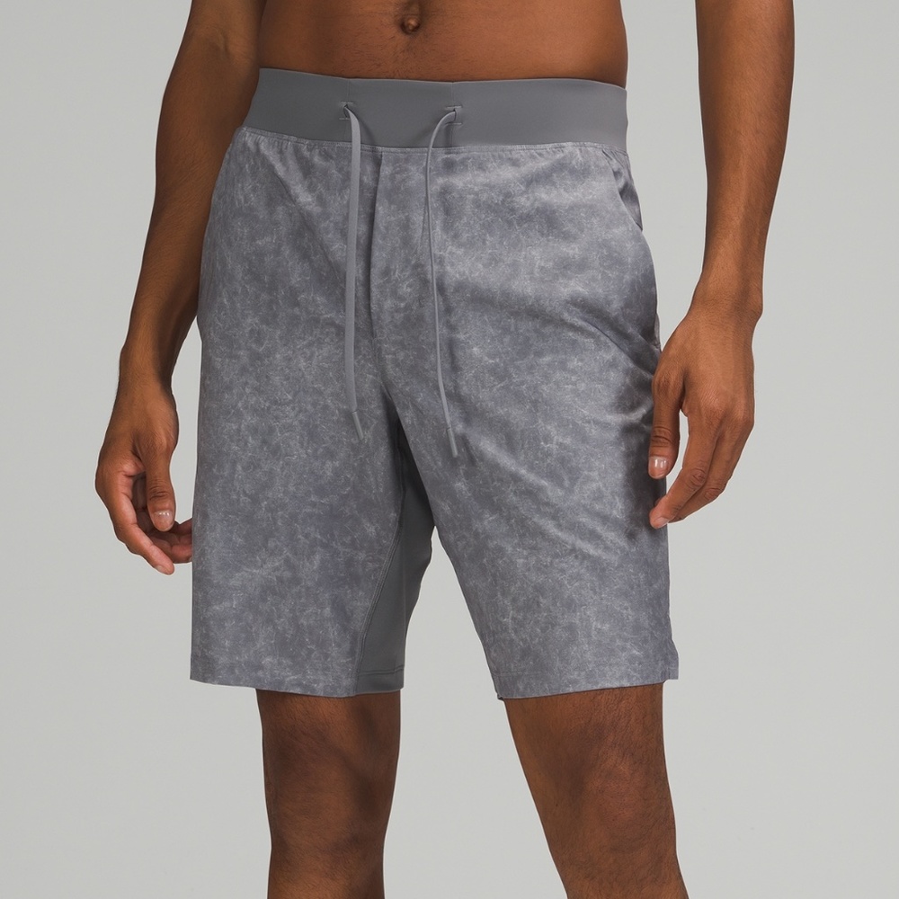 LULULEMON MENS SHORT